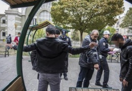 15 okulda eş zamanlı uyuşturucu denetimi yapıldı 