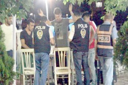 31 okulun çevresinde bulunan 80 iş yeri, 217 araç denetlendi