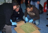 2 otomobilde 56 kilogram esrar ele geçirildi