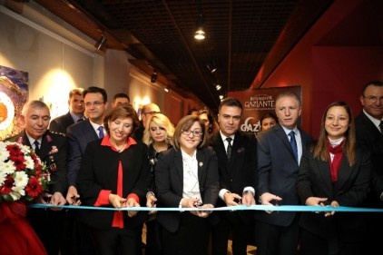 22 sanatçının 44 çalışması sergilenecek