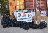 765 şişe sahte alkol ve 100 paket gümrük kaçağı sigara ele geçirildi