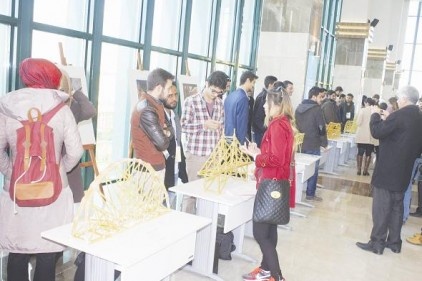 1. Spagetti Köprü Yarışması 2014&#8221;te ortaya ilginç projeler çıktı