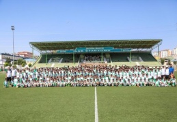 535 sporcu öğrenci futbol branşında eğitim görüyor