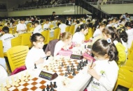 900 sporcu yarıştı 