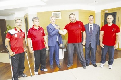 3 sporcusu birden Avrupa Şampiyonu oldu