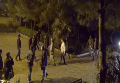228 Suriyeli Gaziantep'te bir spor salonuna yerleştirildi