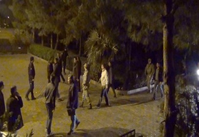 228 Suriyeli Gaziantep'te bir spor salonuna yerleştirildi