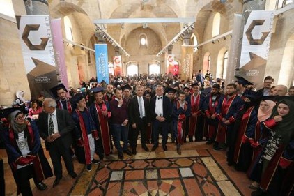 560 Suriyeli sığınmacı sertifikalarını aldı