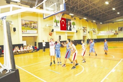 25 takımlı 25 Aralık Basket Kupası
