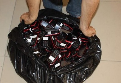 900 tane kaçak cep ele geçirildi