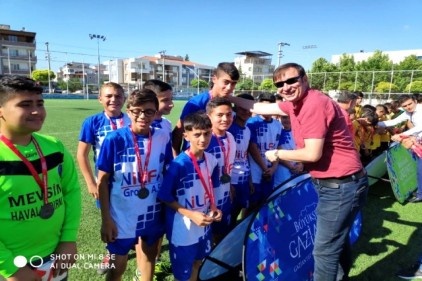 15 Temmuz Futbol Turnuvası&#8217;nda ödüller verildi 