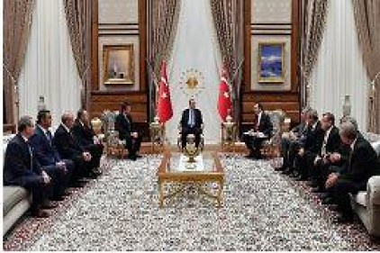 15 Temmuz Yardım Çeki Cumhurbaşkanı Erdoğan&#039;a sunuldu