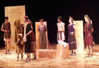 5. Tiyatro Festivali sürüyor