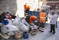 3 traktör dolusu çöp çıkan ev temizlendi