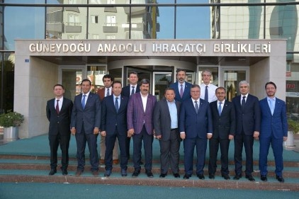 144 ülkeye, 1 milyar 044 milyon 213 bin dolarlık halı ihracatı gerçekleştirildi 