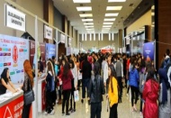 30 üniversite stant açtı