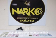 8 uyuşturucu taciri gözaltında