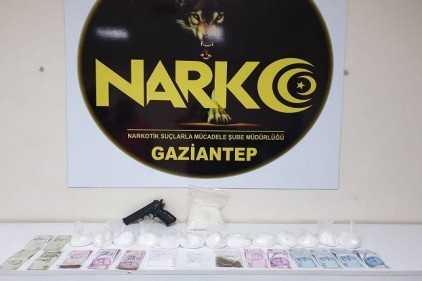 8 uyuşturucu taciri gözaltında