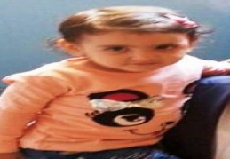 3 yaşındaki çocuk silahlı çatışmanın arasında can verdi