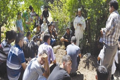 12 yaşındaki Fatih Şimşek, gözyaşları arasında toprağa verildi