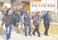 74 yaşındaki kadının bileziklerini gaspedecekti