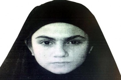 11 yaşındaki kızını IŞİD&#8217;e gönderdi