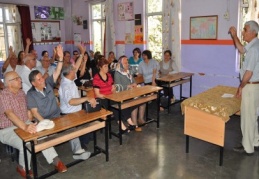 50 yıl sonra aynı sıralarda buluştular