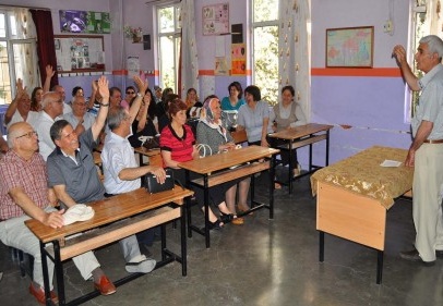 50 yıl sonra aynı sıralarda buluştular