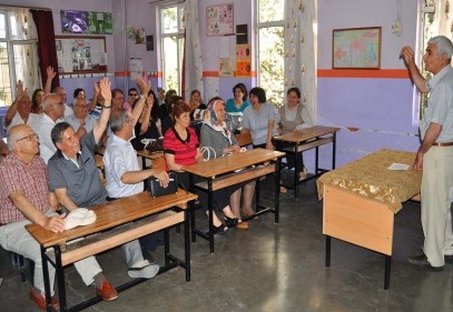 50 yıl sonra aynı sıralarda buluştular