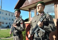 7 yıl üstü sözleşmeli er ve erbaşlara 79 bin lira prim verilecek