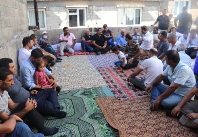 8 yıldan beri kan davalı olan akraba iki aile barıştı