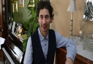 9 yıldan beri konser veriyor