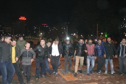 2017 yılına halaylarla girdiler