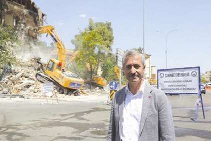 47 yıllık Düztepe Karakolu yıkıldı