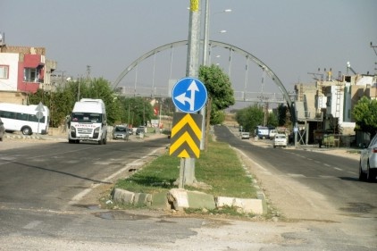 63 yıllık ilçede, trafik sinyalizasyon sistemi yok