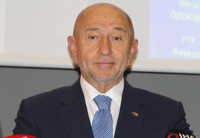 1 Ekim'den itibaren maçlar yüzde 30 kapasiteyle seyircili oynanacak