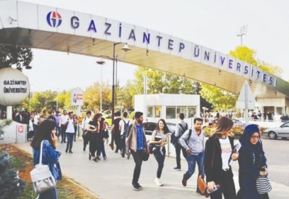 Eski rektör Ali Gür'ün ekibi kısıntıda