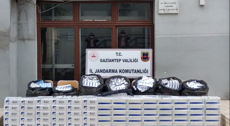 11 bin 500 paket kaçak sigara ele geçirdi