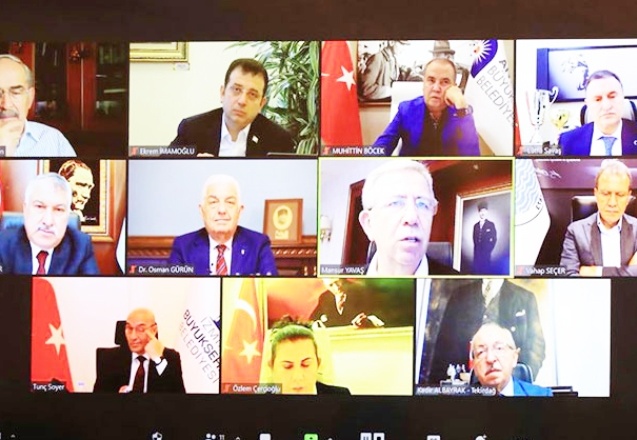 11 Büyükşehir Belediye Başkanından Ortak Çağrı: “tüm gücümüzü yoksullukla mücadele için birleştirmeliyiz”