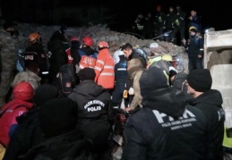 112 saat sonra enkazdan kurtarıldı