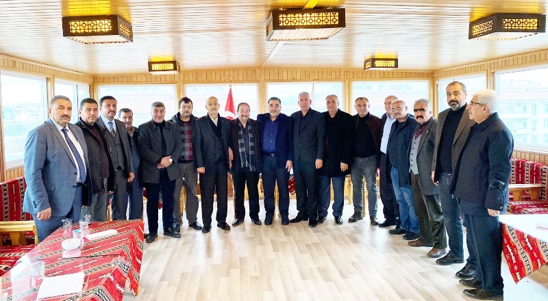 12 Aşiret, boy, hemşeri derneği kahvaltıda bir araya geldi