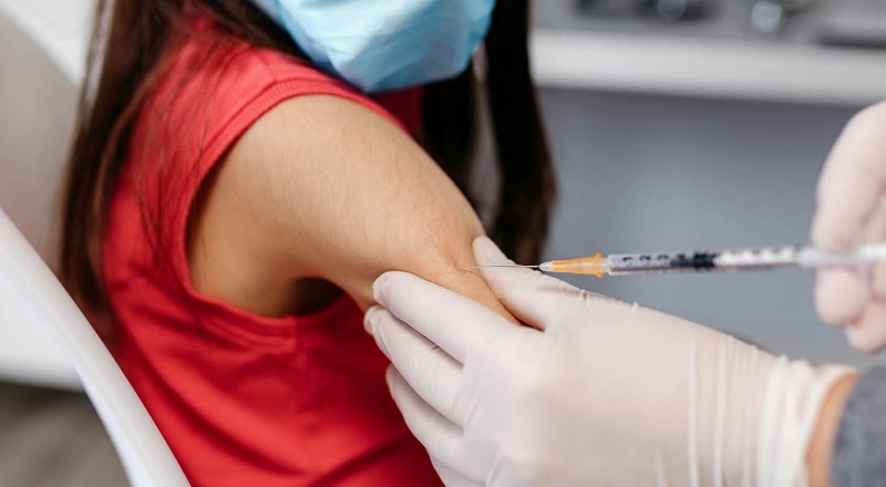 12 yaş üstü çocuklar aşılanmalı