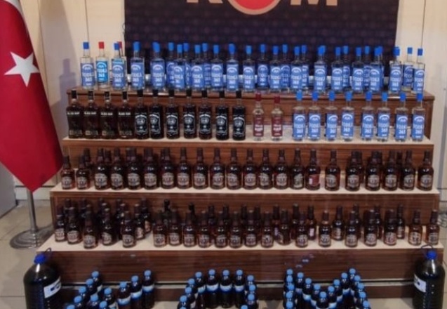 128 şişe kaçak içki ile 39.5 litre dökme alkol ele geçirildi