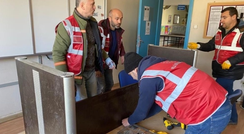 15 okulu eğitim öğretime hazır hale getirdiler
