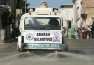 Araban caddeleri yıkandı