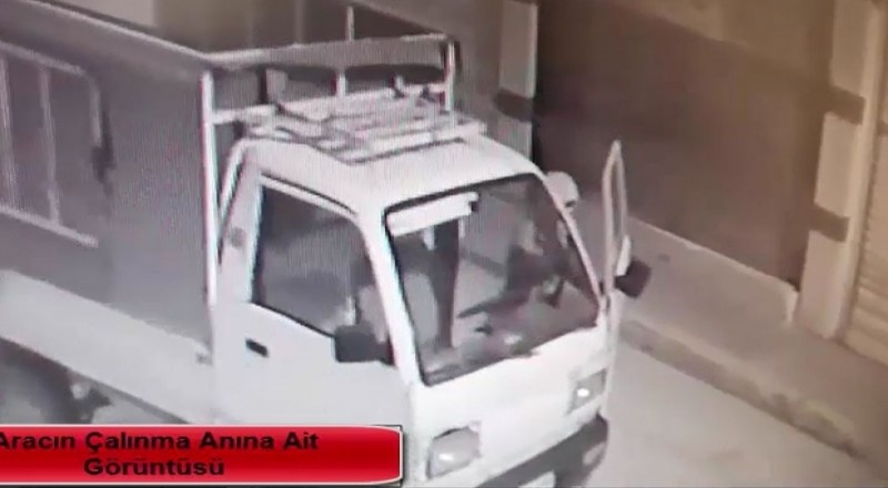 3 günde 4 araç çaldılar mobeseye yakalandılar