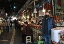 İnsanlar, internet alış-verişine yükleniyor