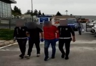 Sahte polisleri, gerçek polisler yakaladı