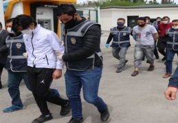 Silahlı soygun yapan şüpheliler adliyede