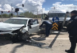 Trafik kazasında 2 kişi yaralandı